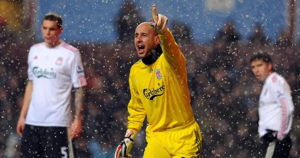 Ex-Liverpool and current Como goalkeeper Pepe Reina